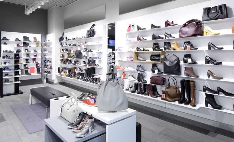 fashion accessories stores